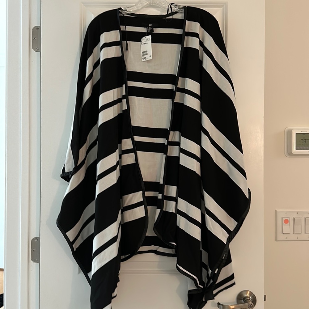 Black and white stripe cape